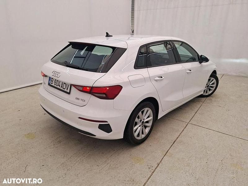 Second-hand Audi A3 150 CP (110 kW) 2019 Culoarealb Hatchback