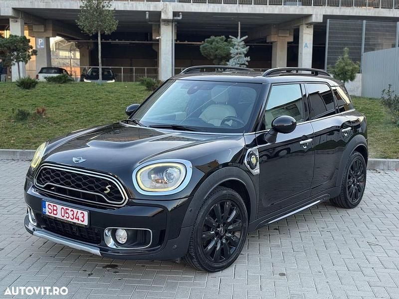 Culoarenegru Utilizat 2018 Mini Countryman SUV | 13.900 EUR - Imagine 1/4