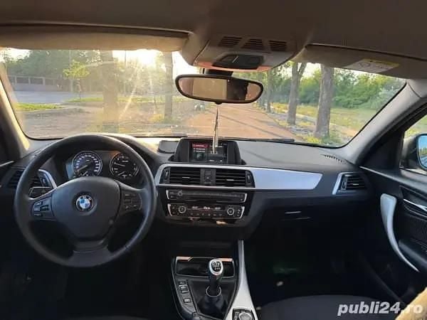 Utilizat 2018 BMW 118 Hatchback | 10.500 EUR (Super Preț) - Imagine 1/4