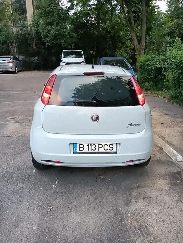 Utilizat 2011 Fiat Punto Hatchback | 9.000 EUR - Imagine 1/4