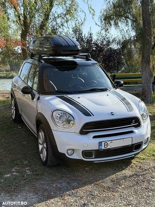 Culoarealb Utilizat 2015 Mini Countryman SUV | 12.500 EUR (Super Preț) - Imagine 1/4