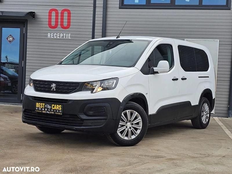 Culoarealb Utilizat 2020 Peugeot Rifter Active Monovolum | 12.000 EUR - Imagine 1/4