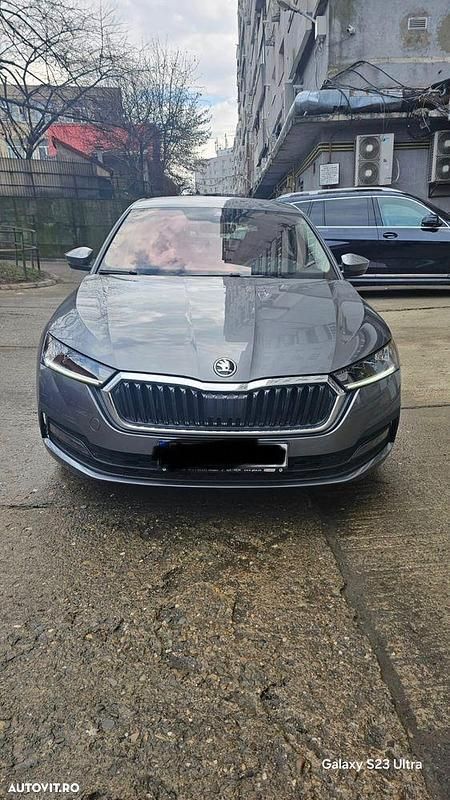 Second-hand Skoda Octavia Ambition 115 CP (84 kW) 2023 Culoaregri Berlinǎ