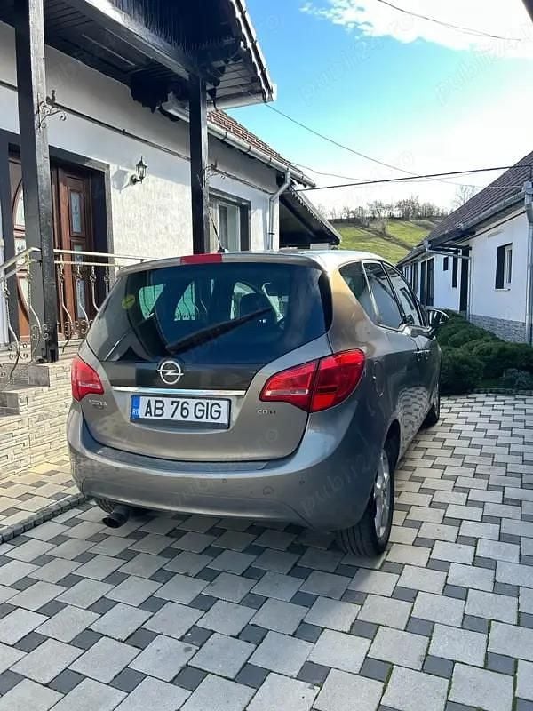 Second-hand 2012 Opel Meriva Monovolum | 3.250 EUR (Super Preț) - Imagine 1/4