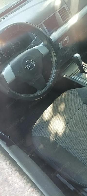 Second-hand 2005 Opel Vectra Hatchback | 1.500 EUR (Preț OK) - Imagine 1/4