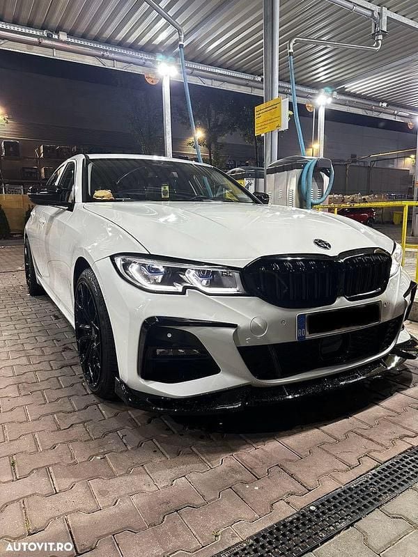 Alb Utilizat 2020 BMW 330e Berlinǎ | 31.500 EUR (Scump) - Imagine 1/4