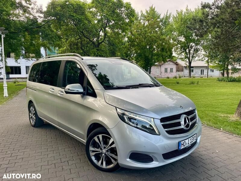 Gri Utilizat 2016 Mercedes V250 Edition Monovolum | 26.800 EUR - Imagine 1/4
