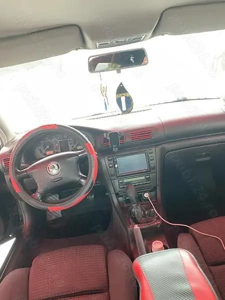 Utilizat 2003 Skoda Superb Berlinǎ | 2.100 EUR - Imagine 1/4