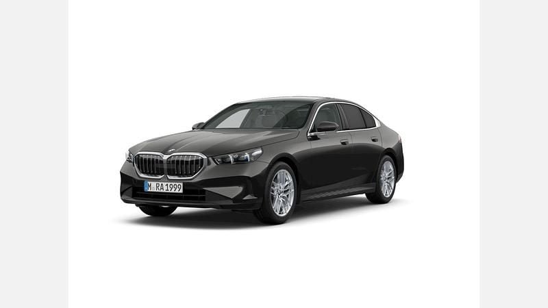 Sophisto grey brillant effect Utilizat 2024 BMW 520 Comfort Edition Berlinǎ | 55.636 EUR (Preț OK) - Imagine 1/4
