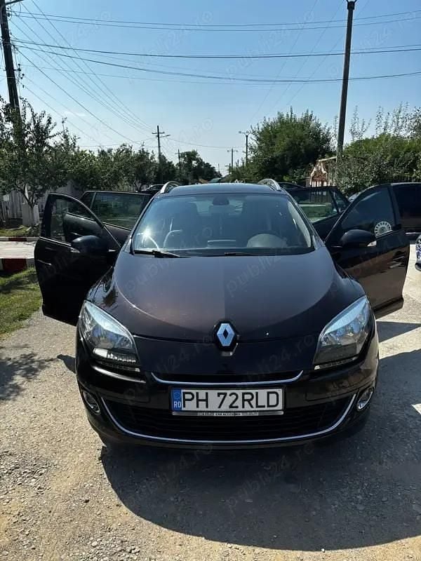 Utilizat 2013 Renault Mégane III Bose Edition | 4.500 EUR (Preț bun) - Imagine 1/4