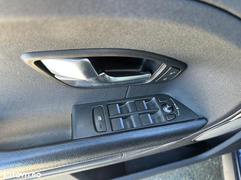 Second-hand Land Rover Range Rover evoque 150 CP (110 kW) 2013 Culoarealbastru SUV