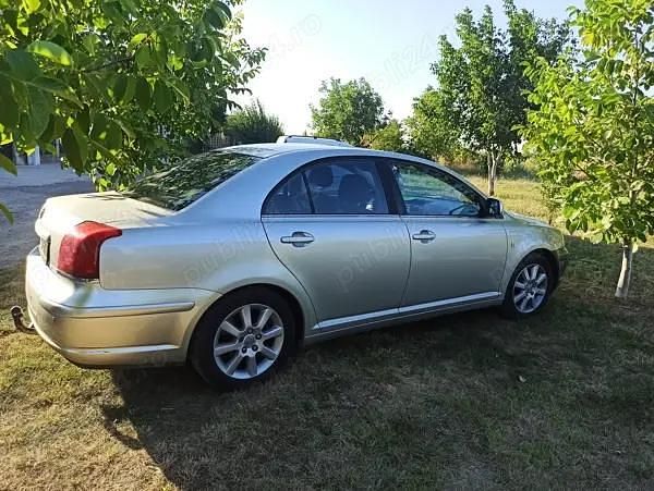 Utilizat 2006 Toyota Avensis Berlinǎ | 2.000 EUR (Preț OK) - Imagine 1/4