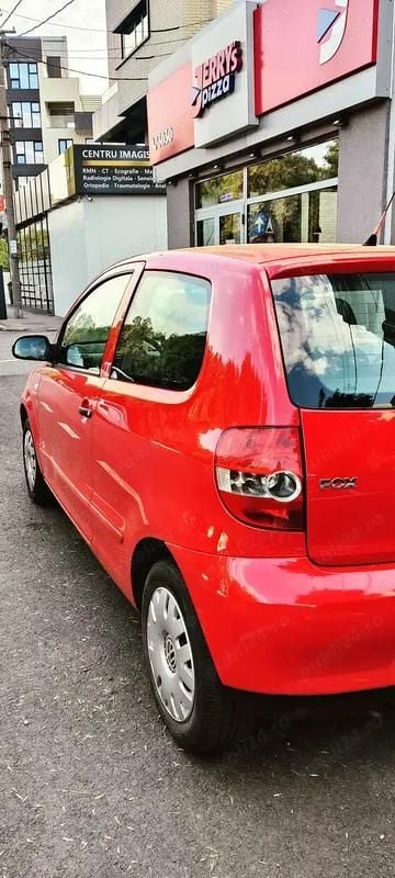 Second-hand VW Fox 44 CP (32 kW) 2010 Rosu Hatchback