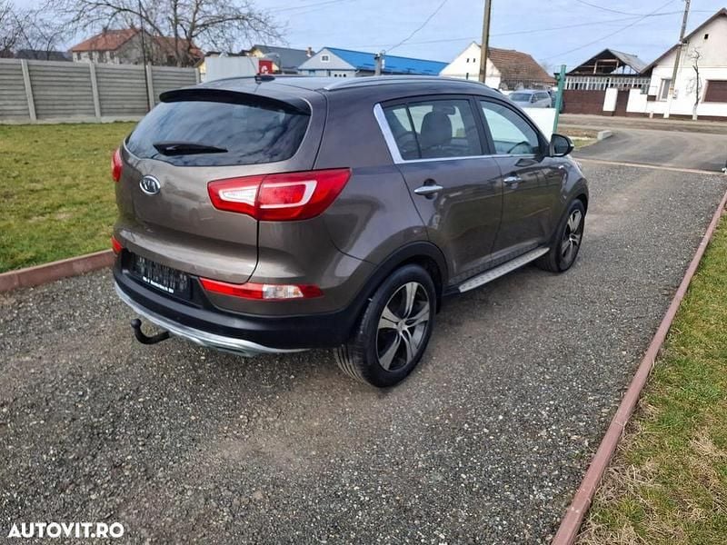 Second-hand Kia Sportage Spirit 184 CP (135 kW) 2012 Culoarebej SUV