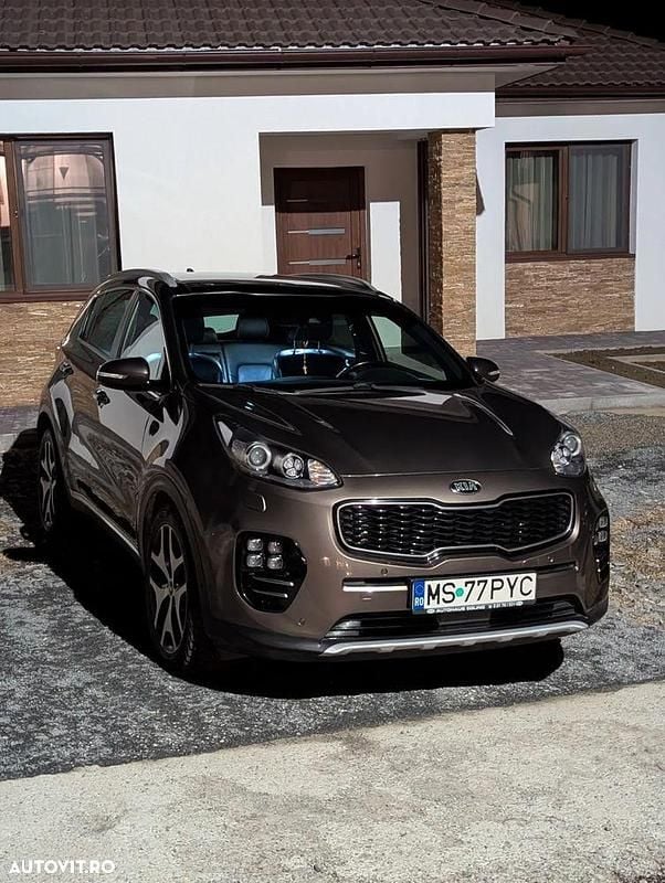Second-hand Kia Sportage GT-Line 185 CP (136 kW) 2016 Culoaremaro SUV