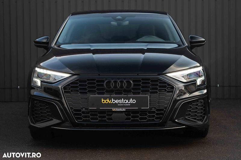 Second-hand Audi A3 S-Line 149 CP (109 kW) 2022 Culoarenegru Berlinǎ
