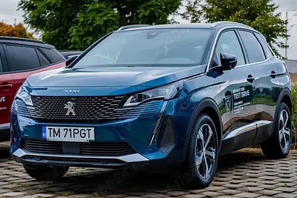 Utilizat 2023 Peugeot 3008 GT SUV | 28.990 EUR - Imagine 1/4