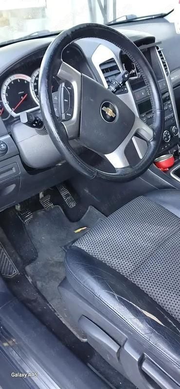 Negru Utilizat 2008 Chevrolet Captiva SUV | 5.000 EUR - Imagine 1/4