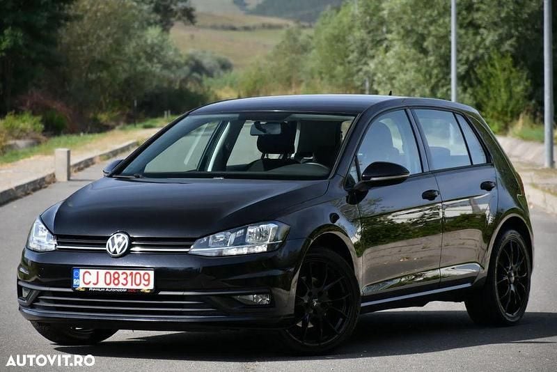 Culoarenegru Utilizat 2017 VW Golf VII Comfortline Break | 8.989 EUR (Preț OK) - Imagine 1/4