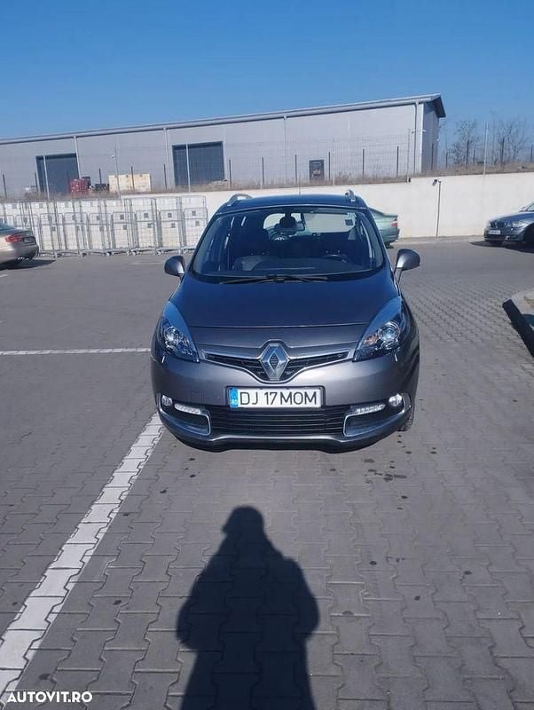Gri Utilizat 2012 Renault Grand Scénic III Bose Edition Monovolum | 6.350 EUR (Preț OK) - Imagine 1/4