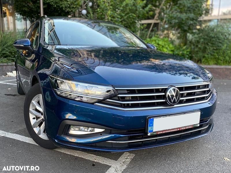 Culoarealbastru Utilizat 2021 VW Passat Comfortline Break | 20.399 EUR (Preț OK) - Imagine 1/4