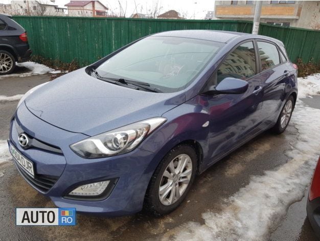 Albastru marin Utilizat 2012 Hyundai i30 Hatchback | 7.500 EUR (Preț OK) - Imagine 1/4
