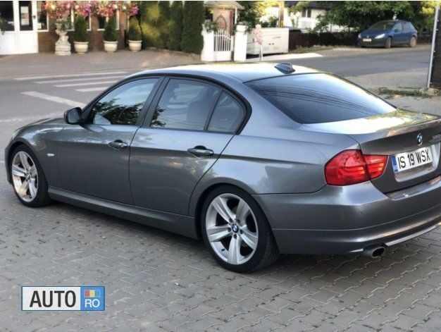 Second-hand BMW 320 Efficient Dynamics 163 CP (119 kW) 2010 Gri Berlinǎ
