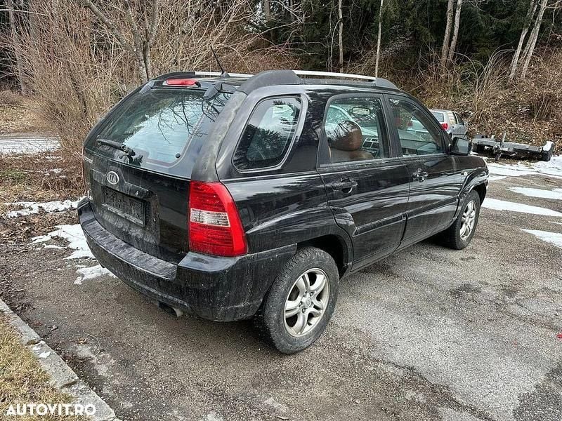 Second-hand Kia Sportage 140 CP (102 kW) 2007 Culoarenegru SUV