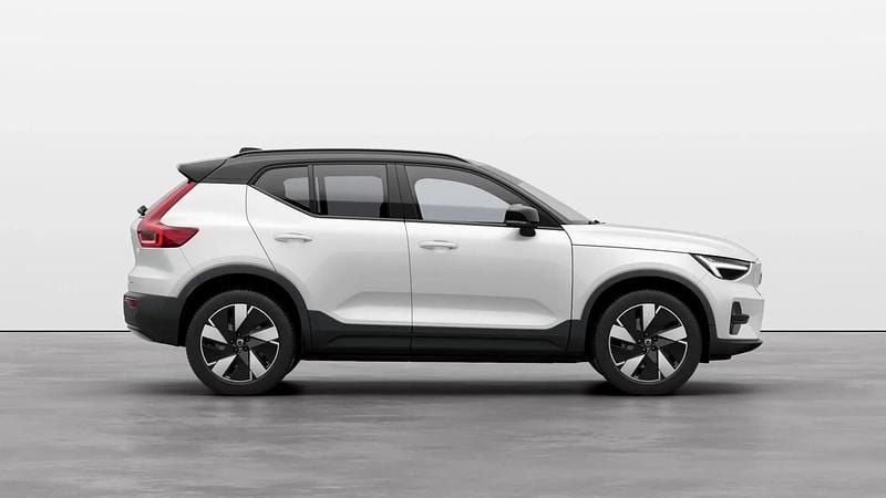 ["crystal white"] Utilizat 2023 Volvo XC40 SUV | 51.837 EUR - Imagine 1/4