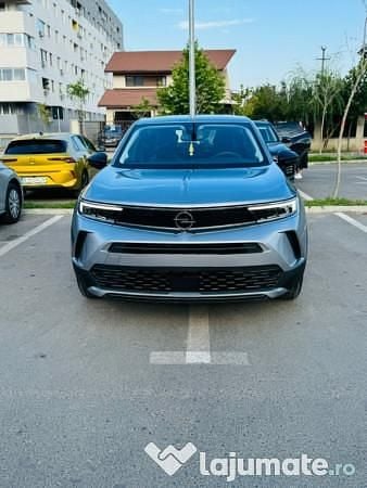 Gri Utilizat 2022 Opel Mokka Edition SUV | 13.000 EUR (Preț bun) - Imagine 1/4