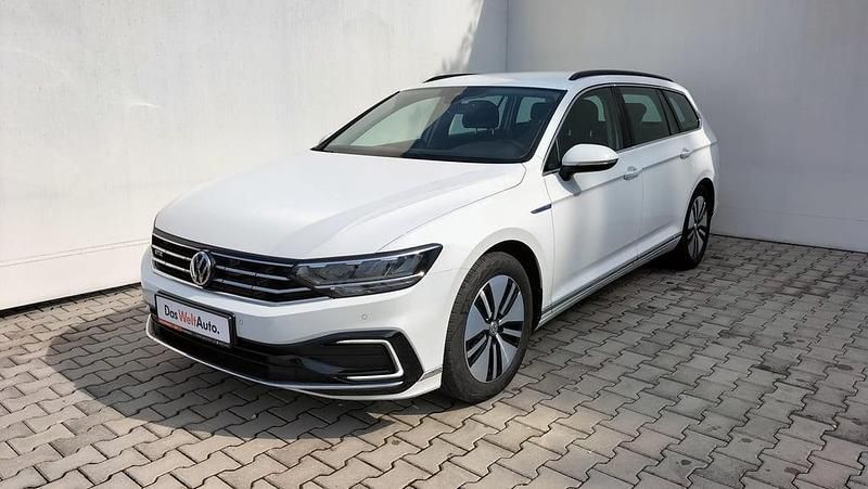 Albmetalic Utilizat 2020 VW Passat GTE | 18.999 EUR (Preț bun) - Imagine 1/4