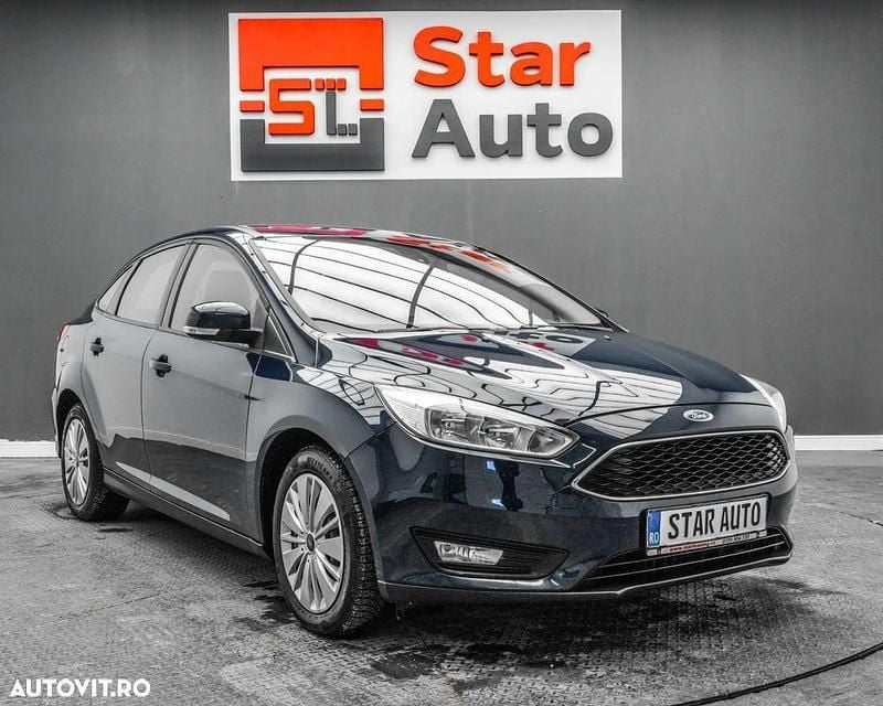 Second-hand Ford Focus Trend 100 CP (73 kW) 2017 Culoarealbastru Berlinǎ