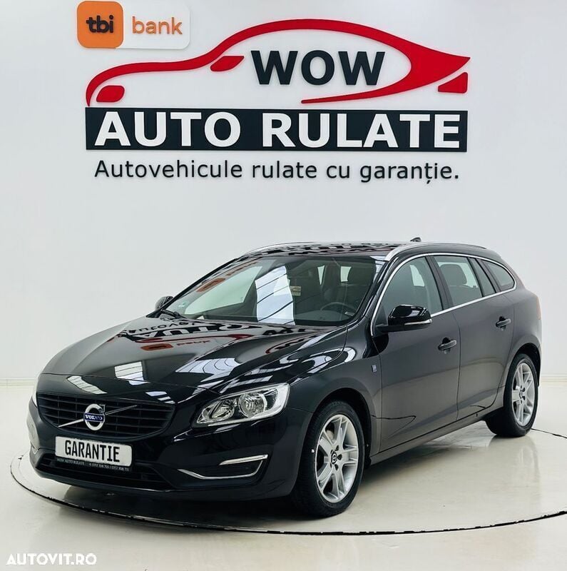 Negru Utilizat 2016 Volvo V60 Break | 9.490 EUR (Preț bun) - Imagine 1/4