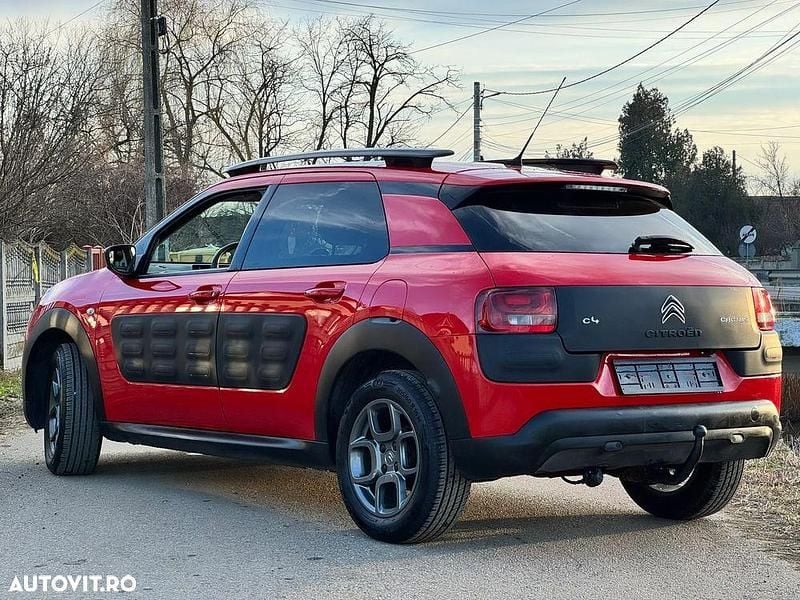 Second-hand Citroën C4 Cactus PureTech 82 CP (60 kW) 2016 Culoarerosu Hatchback