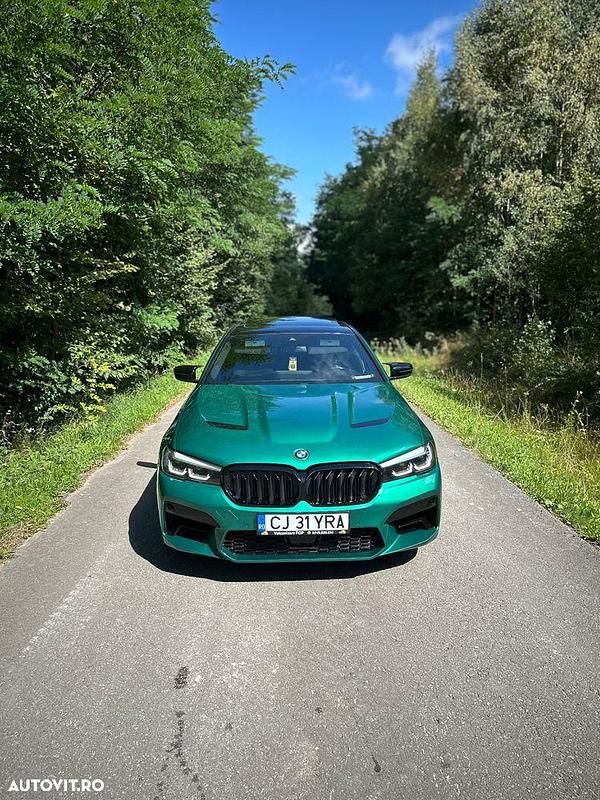 Culoareverde Utilizat 2021 BMW 520 Berlinǎ | 41.000 EUR - Imagine 1/4