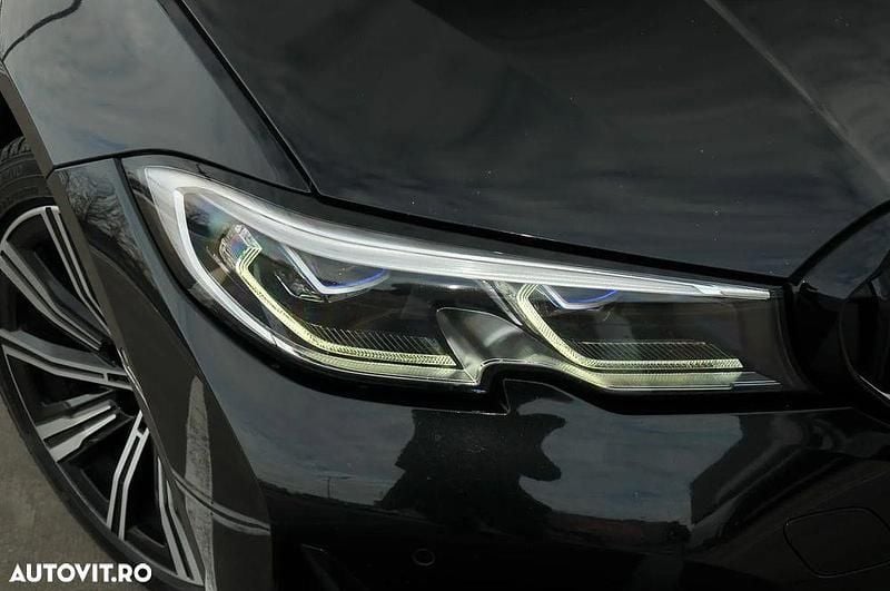 Second-hand BMW 320 Sport Line 190 CP (139 kW) 2020 Culoarenegru Berlinǎ