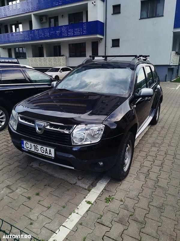 Negru Utilizat 2011 Dacia Duster Lauréate SUV | 5.299 EUR (Preț OK) - Imagine 1/4