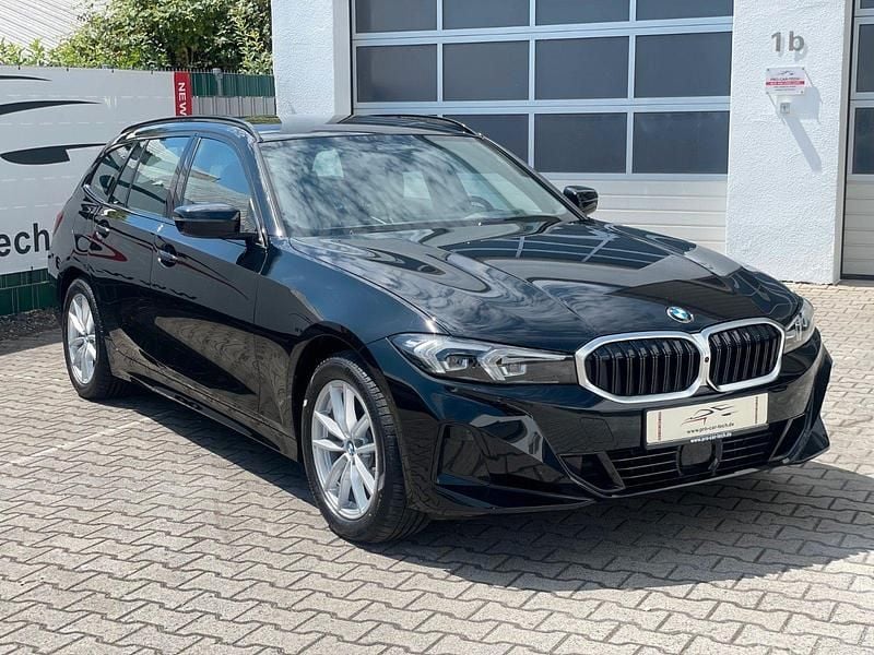 Utilizat 2023 BMW 320 Sport Line Break | 42.923 EUR - Imagine 1/1