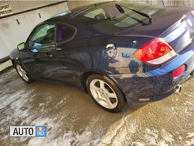Second-hand Hyundai Coupé 143 CP (105 kW) 2006 Culoarealbastru Coupe