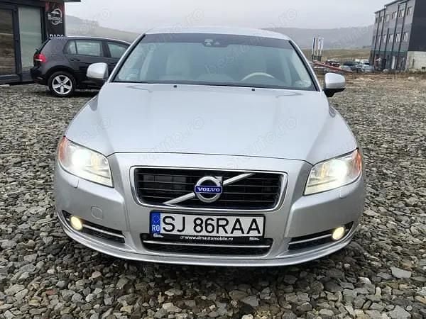 Second-hand Volvo S80 Executive 215 CP (158 kW) 2012 Argintiu Berlinǎ