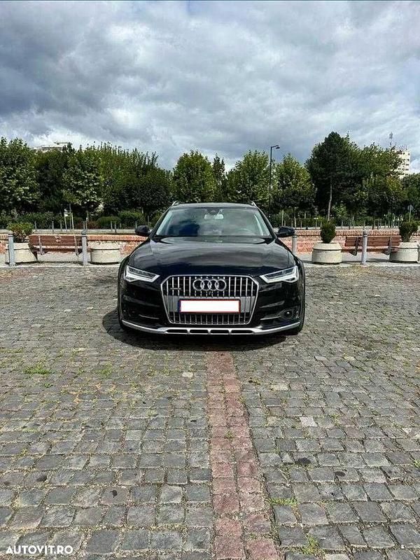 Second-hand Audi A6 Allroad Sport 320 CP (235 kW) 2015 Culoaremaro Break