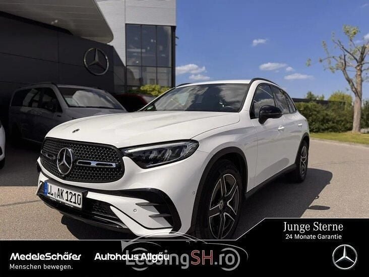 Alb Utilizat 2023 Mercedes G300 AMG SUV | 60.134 EUR (Preț OK) - Imagine 1/4