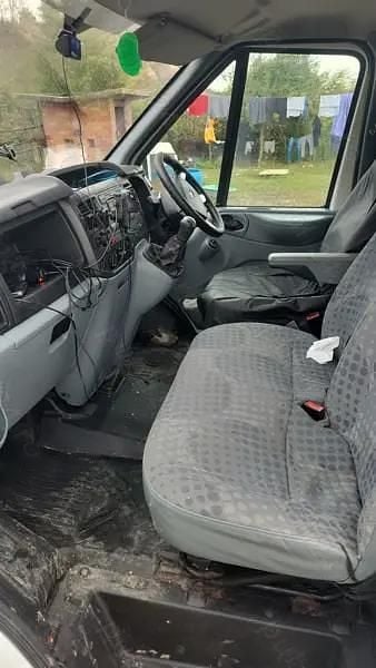 Utilizat 2009 Ford Transit | 1.500 EUR - Imagine 1/4