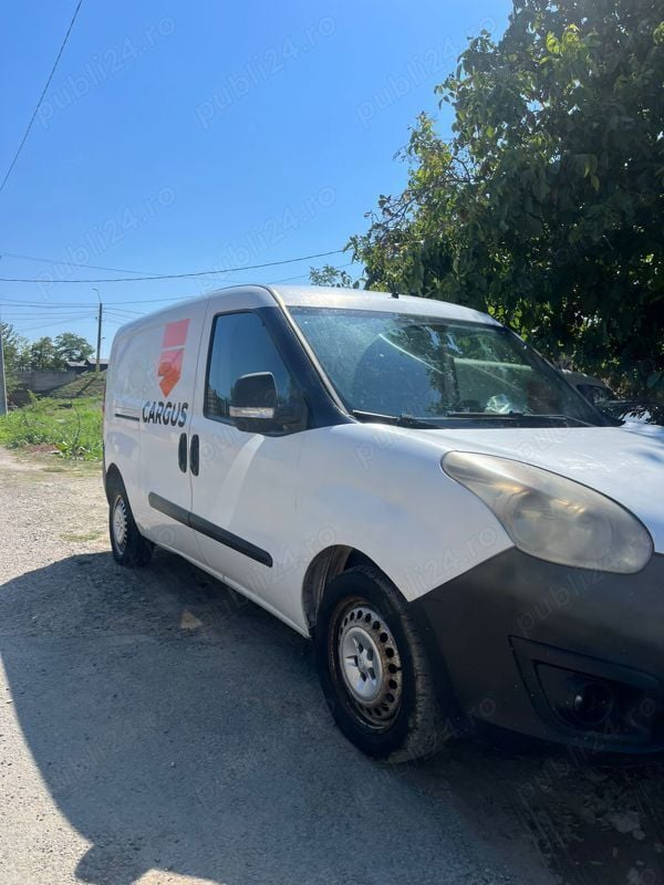 Utilizat 2012 Opel Combo Monovolum | 2.300 EUR - Imagine 1/4