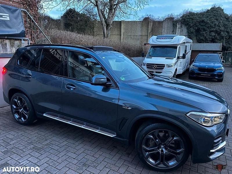 Second-hand BMW X5 Comfort Edition 394 CP (289 kW) 2021 Culoaregri SUV