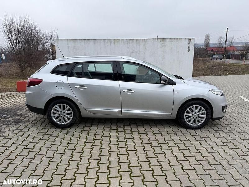 Second-hand Renault Mégane GrandTour Bose Edition 110 CP (80 kW) 2013 Culoareargint Break