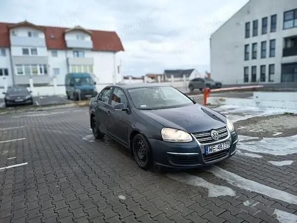 Second-hand VW Jetta 105 CP (77 kW) 2007 Berlinǎ