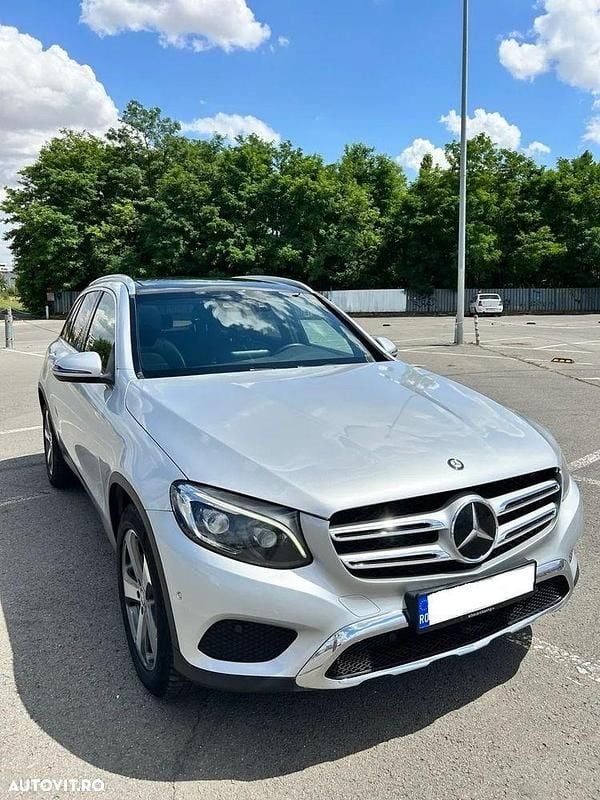 Culoaregri Utilizat 2016 Mercedes GLC250 SUV | 18.900 EUR (Super Preț) - Imagine 1/4