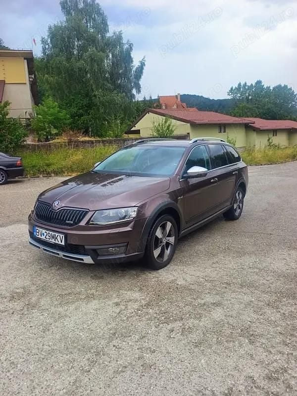 Utilizat 2015 Skoda Octavia Scout Scout 4x4 Break | 11.990 EUR - Imagine 1/4