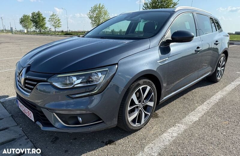 Gri Utilizat 2016 Renault Mégane GrandTour Bose Edition Break | 10.000 EUR - Imagine 1/4